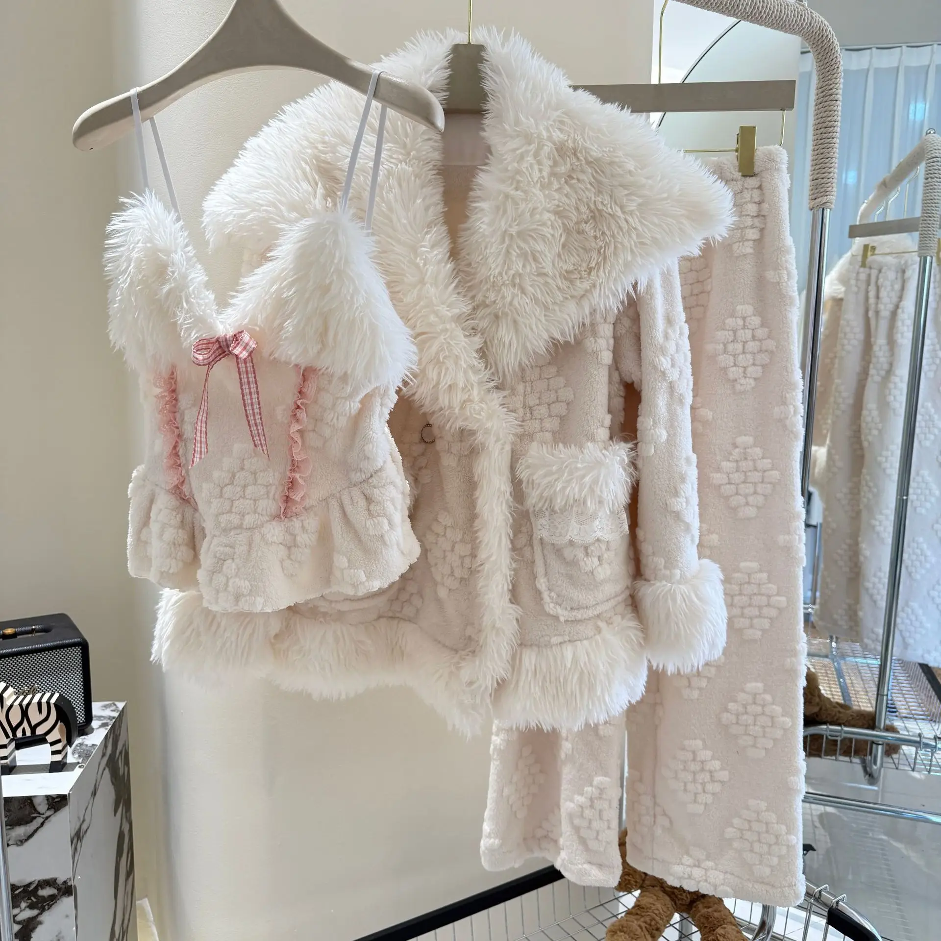 Autumn Winter 3PCS Pajamas Set Women Coral Fleece Pijamas Suit Intimate Lingerie Flannel Sleepwear Home Clothes