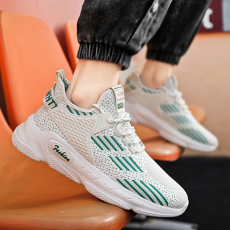 Summer Knit Men's Running Shoes Fashion White Platform Casual Sports Shoes Man Outdoor Comfy Breathable Running Sneakers For Men