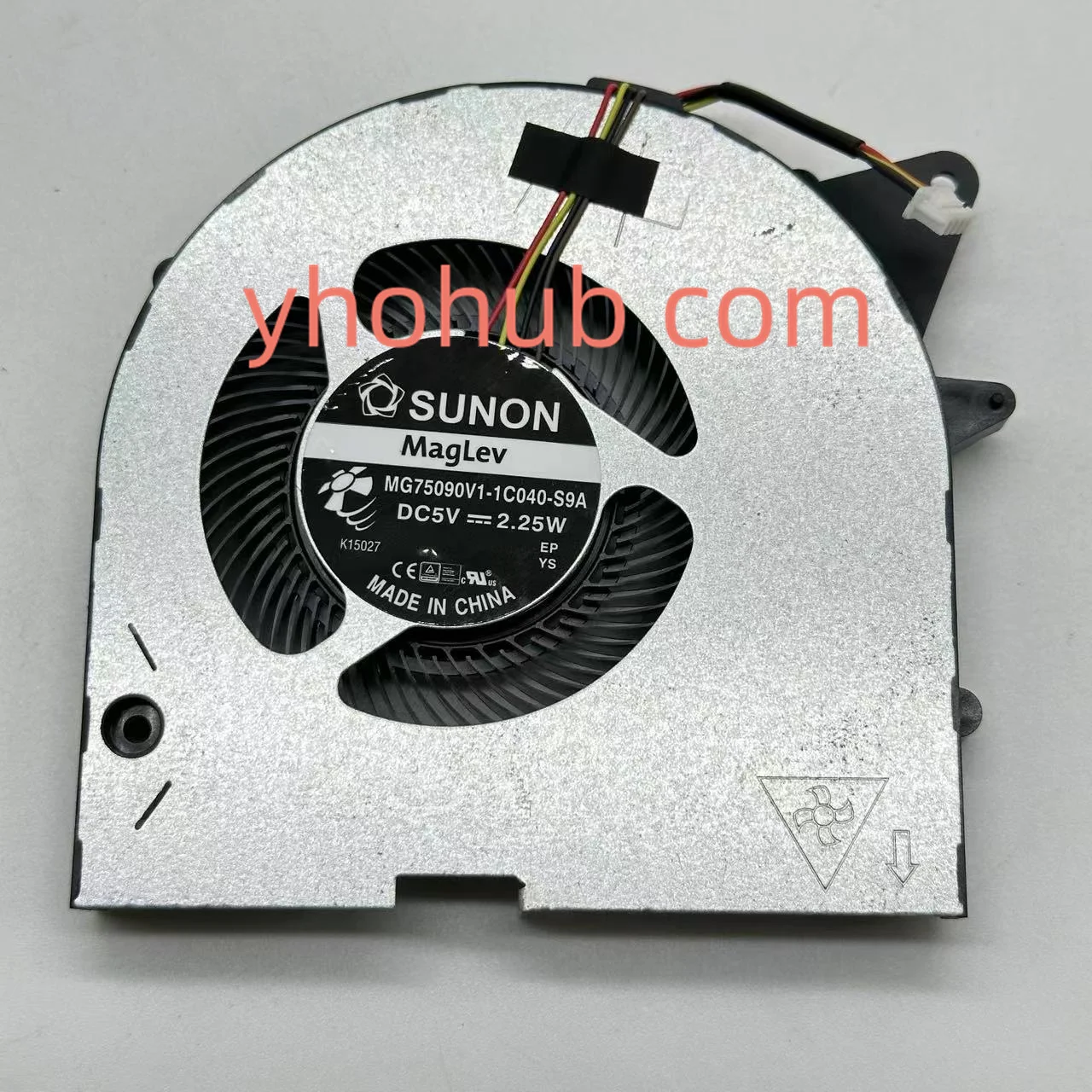 

SUNON MG75090V1-1C040-S9A DC 5V 2.25W 4-wire Server Cooling Fan