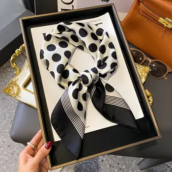 2024 yeni moda baskı kare eşarp kadın taklit ipek eşarp rahat çok yönlü dekorasyon küçük boyun eşarbı 70CM x 70CM