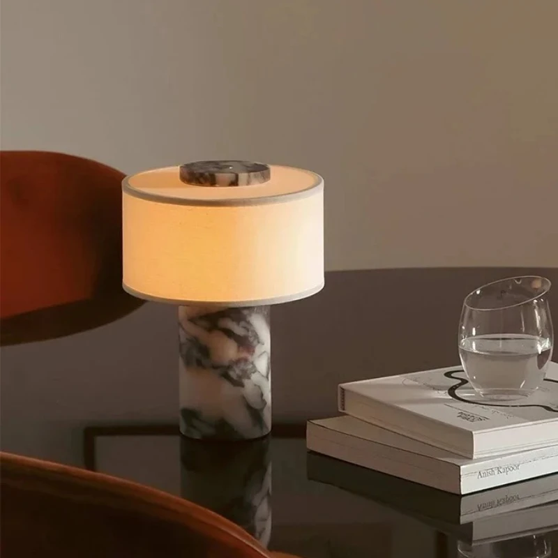 Lampu Meja Mewah Retro Marmer Alami Kap Lampu Kain Lampu Meja Batu Kuning Dekorasi Rumah Ruang Tamu Kamar Tidur