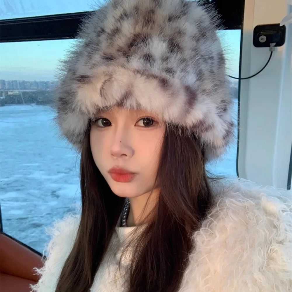 winter Leopard print plush fisherman hat women's bucket hat imitation fur spot leopard print toe hat Korean version of warm ear