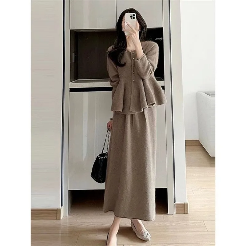 

High-end Autumn Winter Womens Two Peice Sets Skirt Sets Knitted Cardigan Long Skirt Soft Y2k Design Long Sleeve Tops Suits Chic