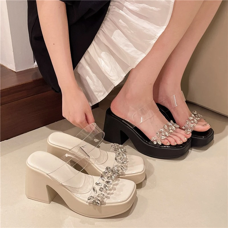 كتلة كعب منصة عالية الكعب النعال المرأة الصيف جديد حجر الراين شير حزام واحد ملابس خارجية مع صنادل تنورة