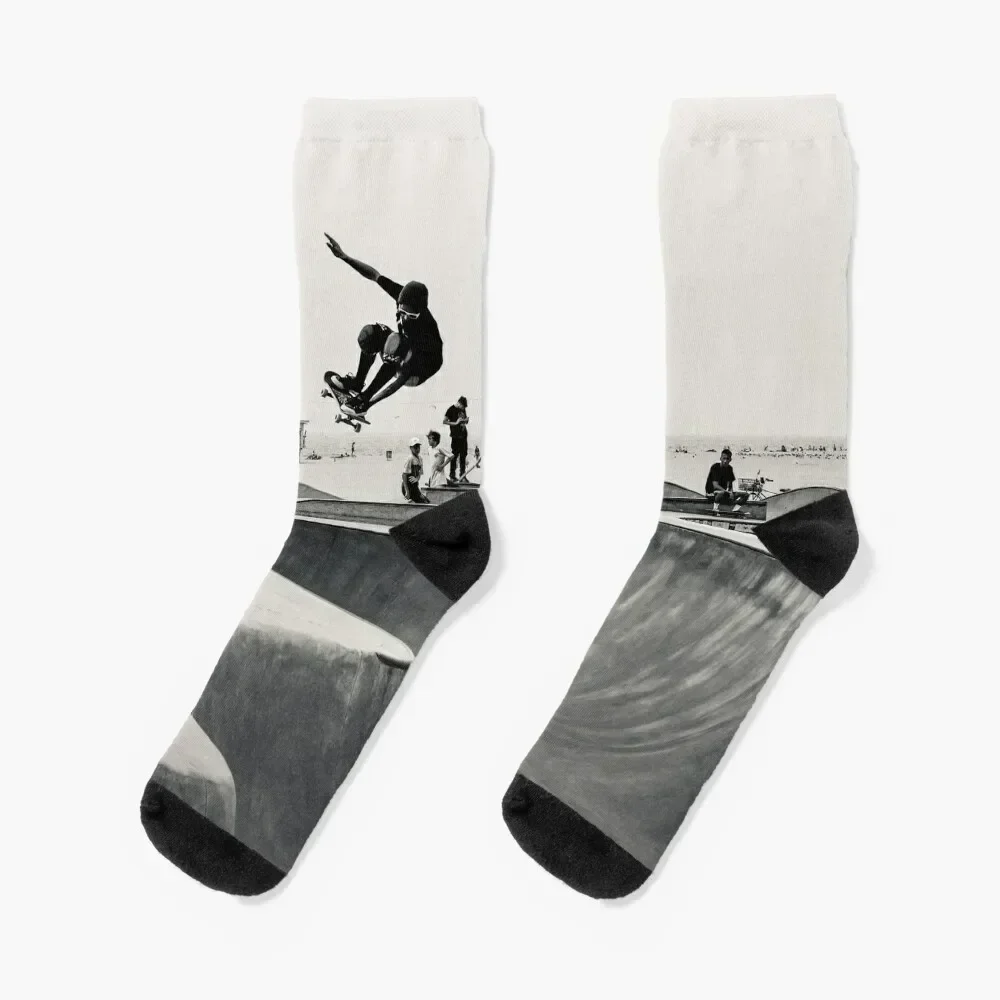 Horizontal Skateboarding Print Venice Skatepark Poster Photography Print Venice Beach Socks sheer Boy Socks Women's