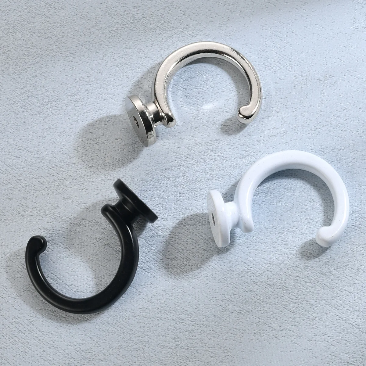 Antique European Style Black Metal Zinc Alloy Sheep Horn Small Double Hook Fitting Room Clothes and Hats Sundries Hook