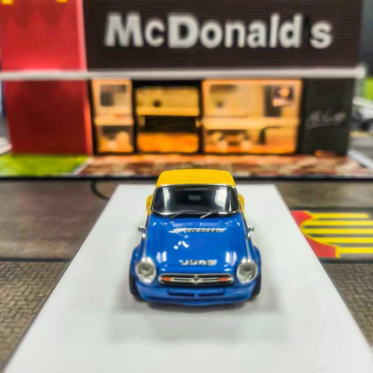 YTM 1:64 S800 ملعقة كلاسيكية للسباق الرياضية نموذج الراتنج جمع السيارة