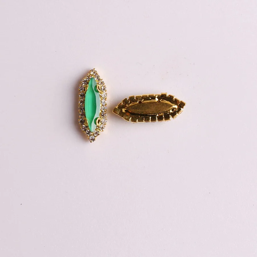 Glas-Kristall-Navette-Form mit Strass-Kette in Gold-Metall-Krallenfassung zum Aufnähen, DIY-Verzierung – Detail 3