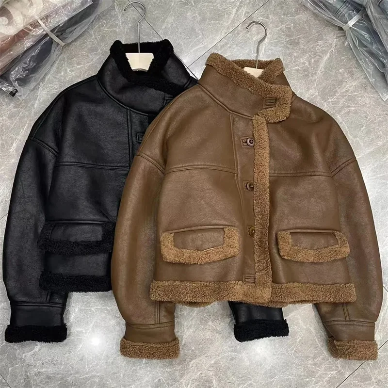 2025 السيدات طويلة الأكمام بولي Leather سترة جلدية الشتاء الإناث الوقوف طوق رشاقته معطف جلد ريترو المرأة موضة فو الجلود القمم