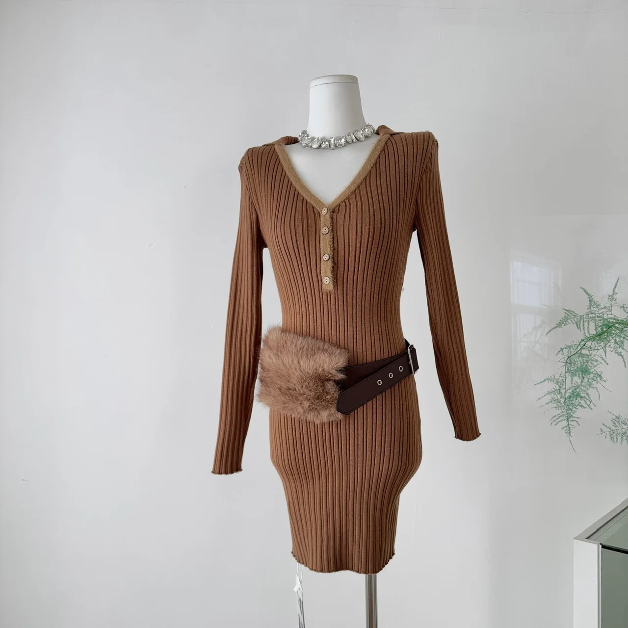Outono inverno novo estilo de lã de malha com capuz vestido longo com decote em v retalhos cashmere camisola vestido fino ajuste base camada vestido c180