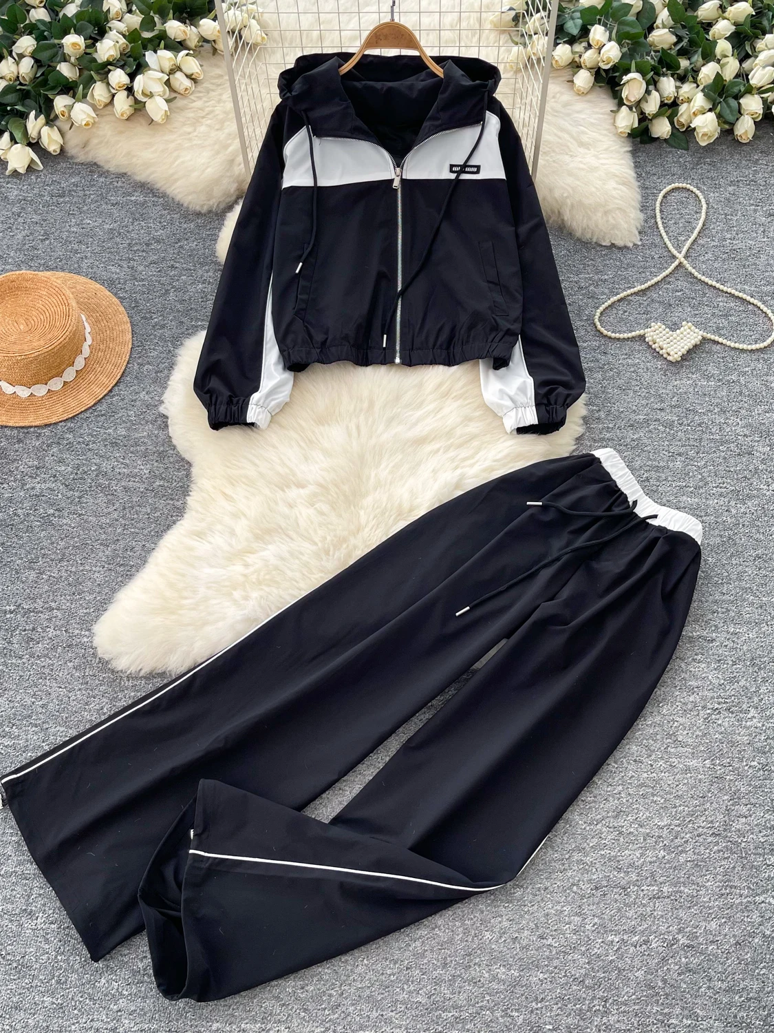 Casual Commuter Style Women's Two-Piece Set Hooded Open Cardigan Jacket Slim Fit Sporty Outerwear with Wide Leg Pants