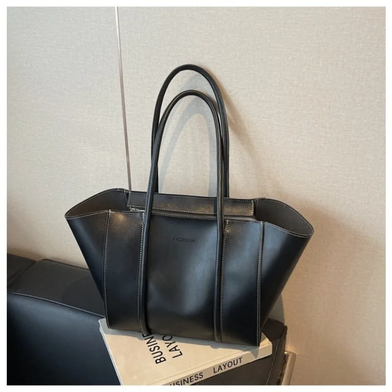 New Sling Shoulder Crossbody Bag Women Casual Commuting Tote Bags Ladies Travel Large Capacity Messenger Luxury Designer Handbag