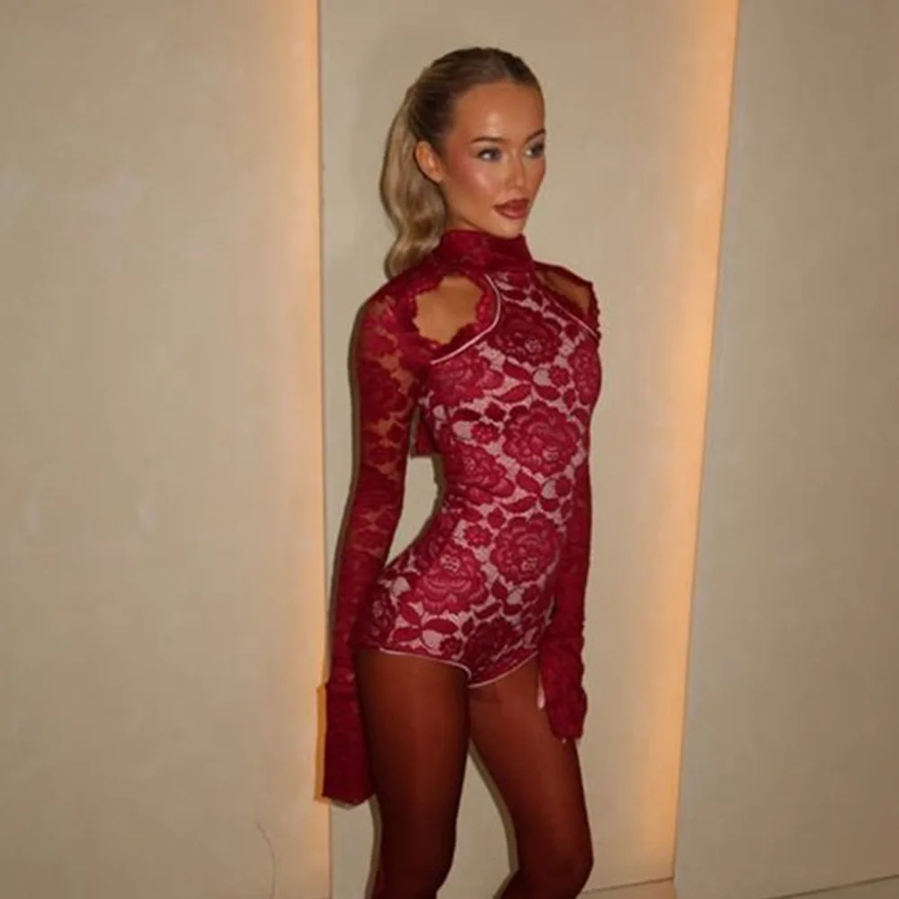 جودة عالية الساخن بيع بالجملة المألوف مثير الدانتيل الدانتيل بذلة جوفاء مع الأكمام متوهج قميص قاعدة ضيقة