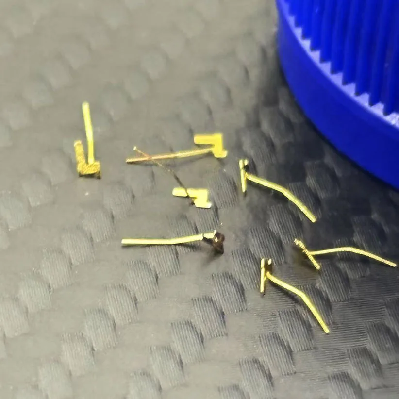 2/ 4 /6pcs   Watch accessories Switzerland 2671 movement 2688 2651 2678  movement jack head spring Bar clamp anti-reverse spring