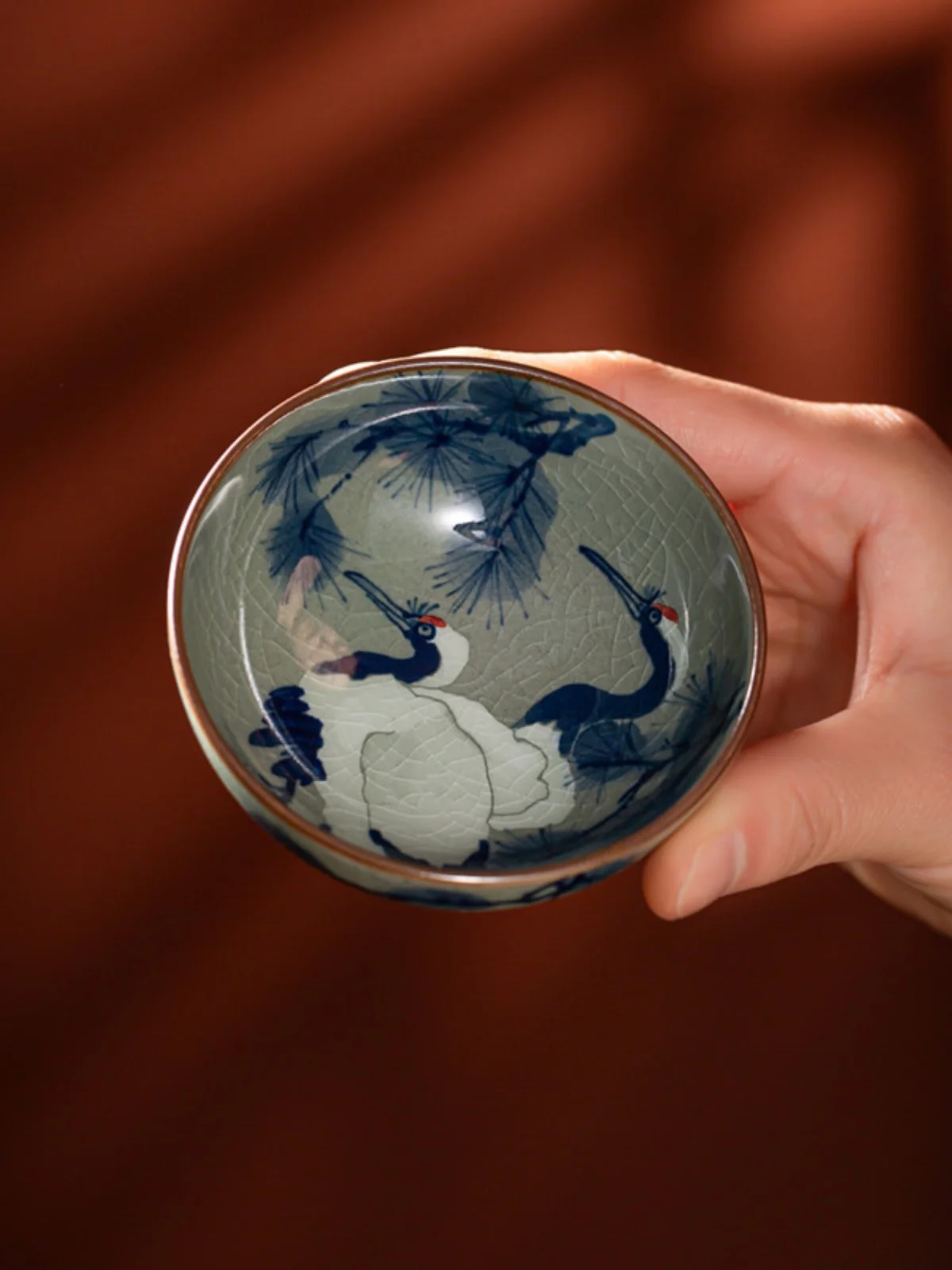 taza-de-te-vintage-de-ceramica-pintada-a-mano-taza-del-propietario-con-diseno-de-grulla-azul-y-blanca-de-jingdezhen-para-la-apreciacion-del-te-taza-artesanal-hecha-a-mano