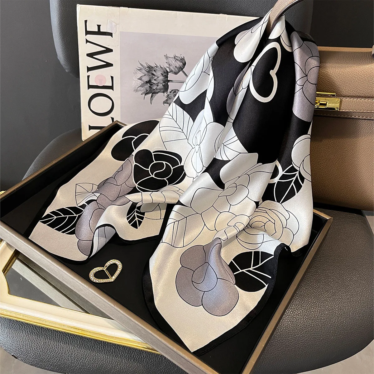 100% Natural Silk Scarf Women Foulard High Quality Square Female Headkerchief Fashion Lady Shawl Wraps Hijab Bandana Scarves