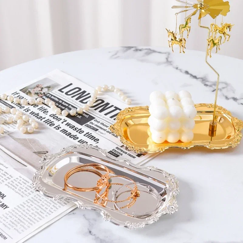 

Европейская ретро кованая железная тарелка с фруктами, торт, десертная тарелка для закусок, ароматический подсвечник, поднос для хранения косметики, ювелирных изделий