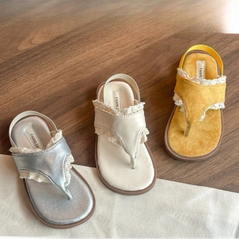 French Niche Style Versatile Flip-flops 2026 Summer Childrens' Fashion Trend Flat Casual Sandals Comfortable Soft Soled Silppers