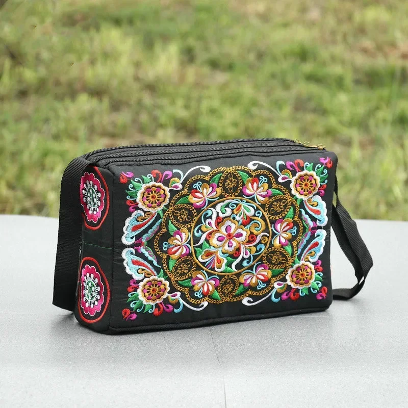 Women\'s Embroidered Flowers Crossbody Bag Ladies Luxury Large Capacity Handbags Purse Female Casual Travel Shoulder Bag 2023