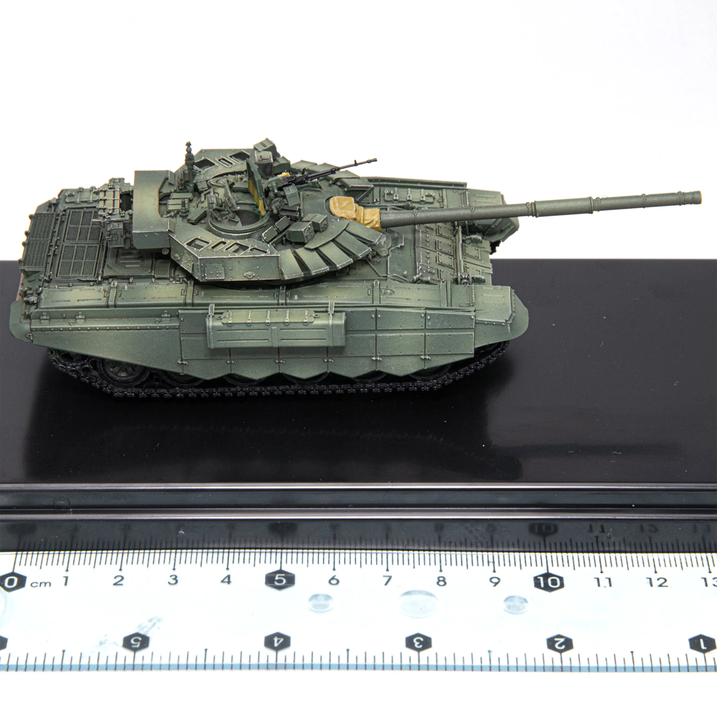 1: 72 5M 72154A T-72B3 Tank Model (Arena APS Active Defense System) Static Finished Product Model