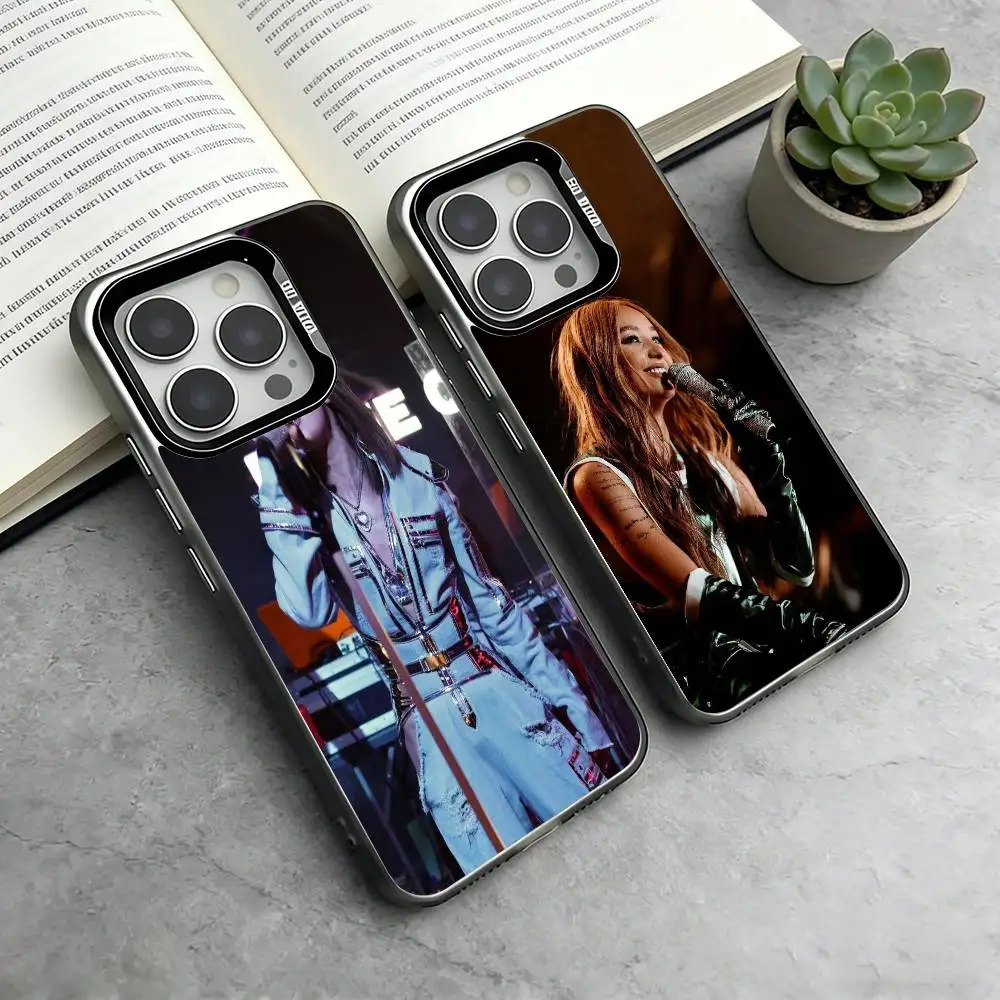 

Mari K-Kraimbrery Singer Phone Case For iPhone 17,16,15,14,13,12,11 Plus,Pro Max,XS,Colorful Silver Phone case Funda Cover