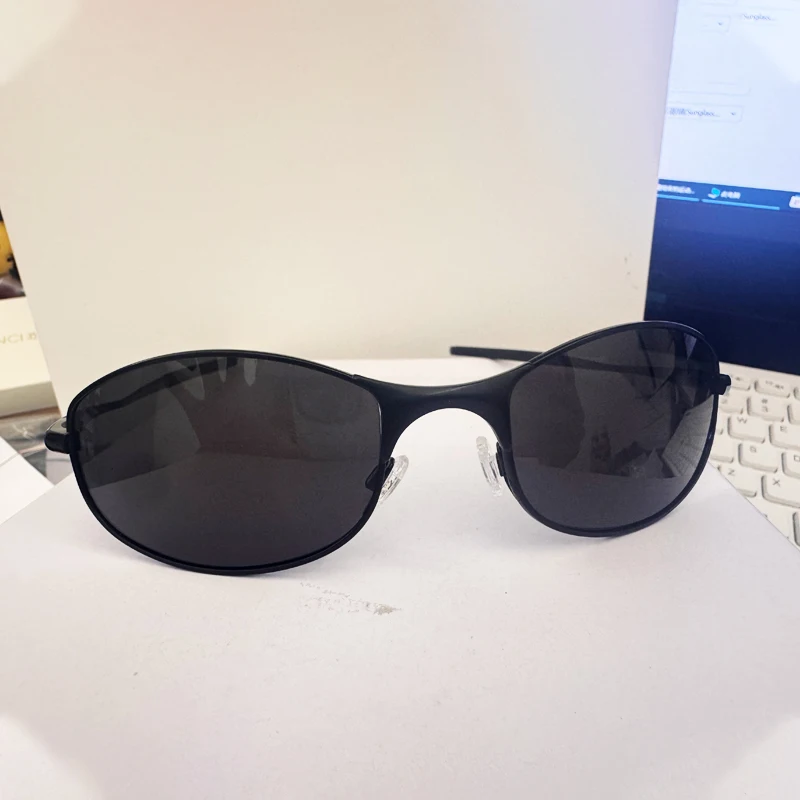 Thumbnail 3 - #43 Discounted Trendy Fashion Sunglasses Worth Buying