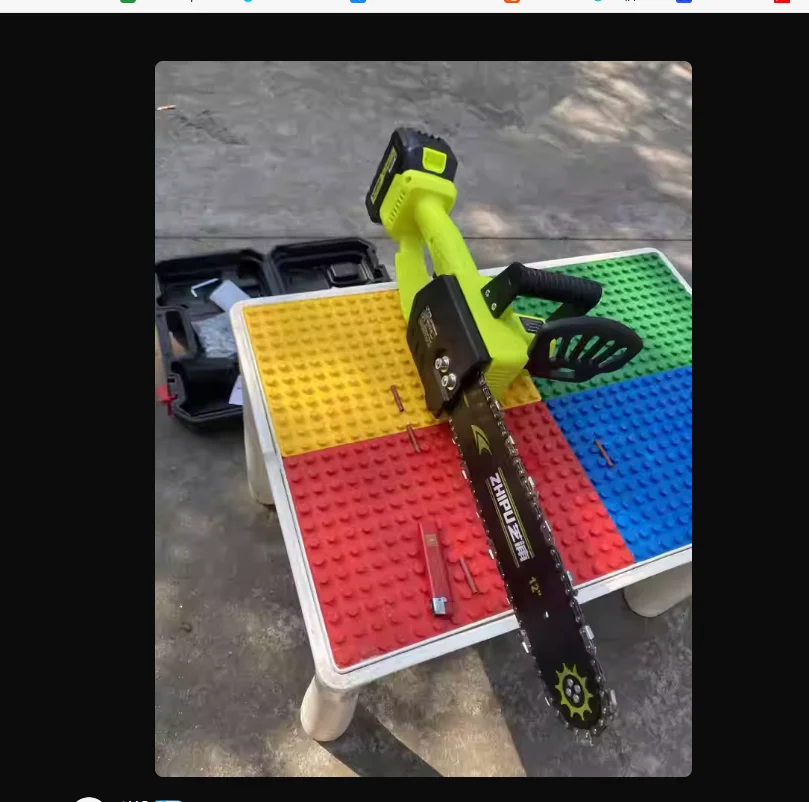 

110V/220V Portable Electric Chainsaw Lightweight Handheld Cordless Chainsaw with Large Battery for Tree Cutting DA