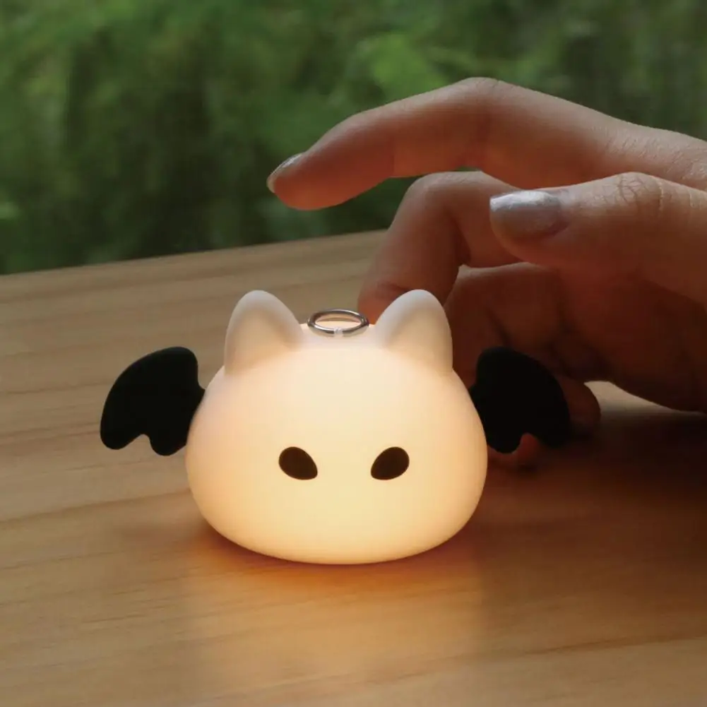 

Portable Night Light Portable Bat-shaped Night Light with Hanging Strap Soft Silicone Led Lamp for Handbags Backpacks Bedrooms