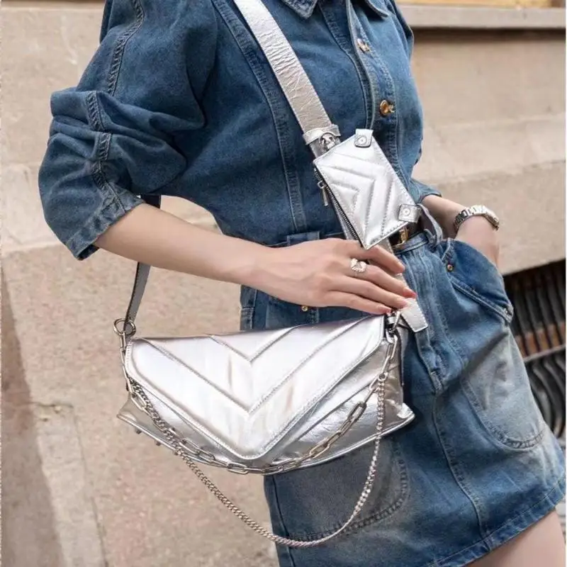 Light Luxury Fashion Patent Leather Glossy Top Layer Cowhide Crossbody Bag With Metal Chain Decoration Single Shoulder Bag Trend