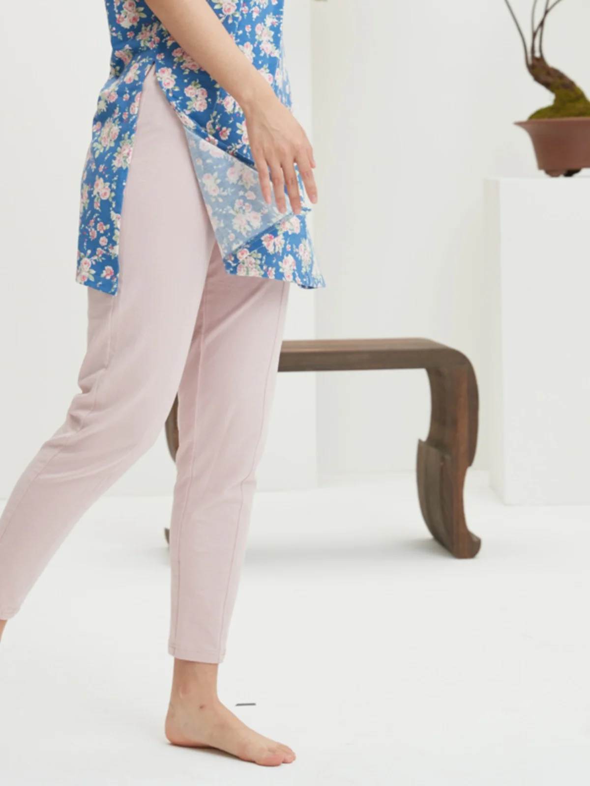 

Fabric Knitted Elastic Yoga Pants Ladies Long Pencil Pants Meditation Sitting Slim Leggings Casual Pants for Women