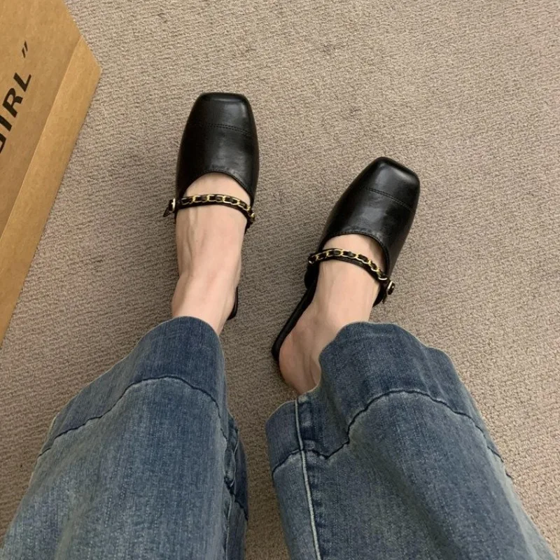 

Women's Non-slip Wear-resistant Baotou Slippers 2026 Spring and Autumn Fashion Metal Chain Decorative Leisure Slippers