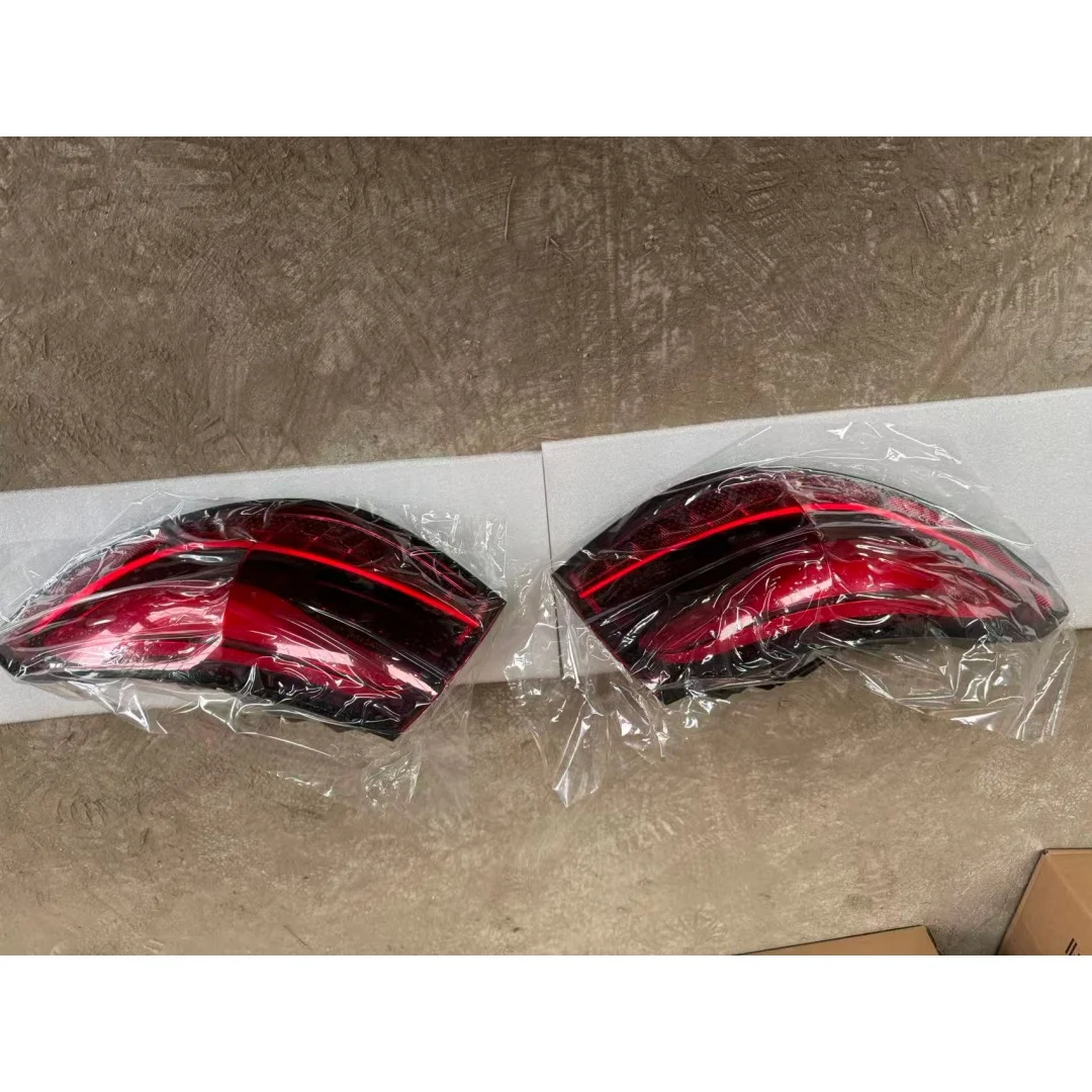 

Mercedes Benz GLC Class W254 tail light 2549064300 2549064400