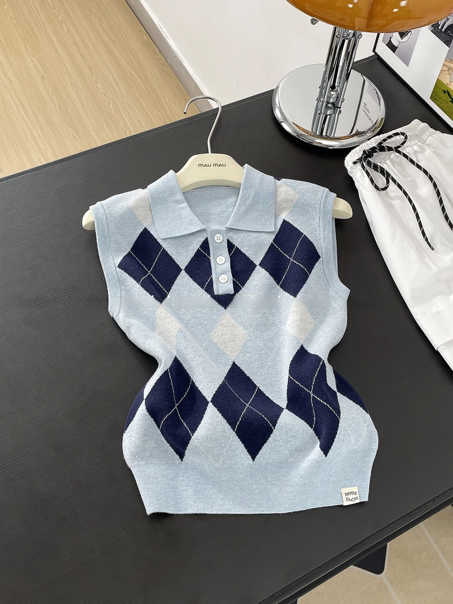 

Летний повседневный топ-жилет с отложным воротником и ромбовидным узором, новый дизайн, простой стиль, для женщин, омолаживающий, трендовый