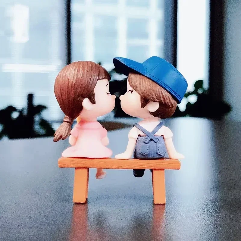 

Cute Cartoon Couples Figure Figurines Ornament Car Dashboard Center Console Decoration Car Accessories Auto Interior Figurines