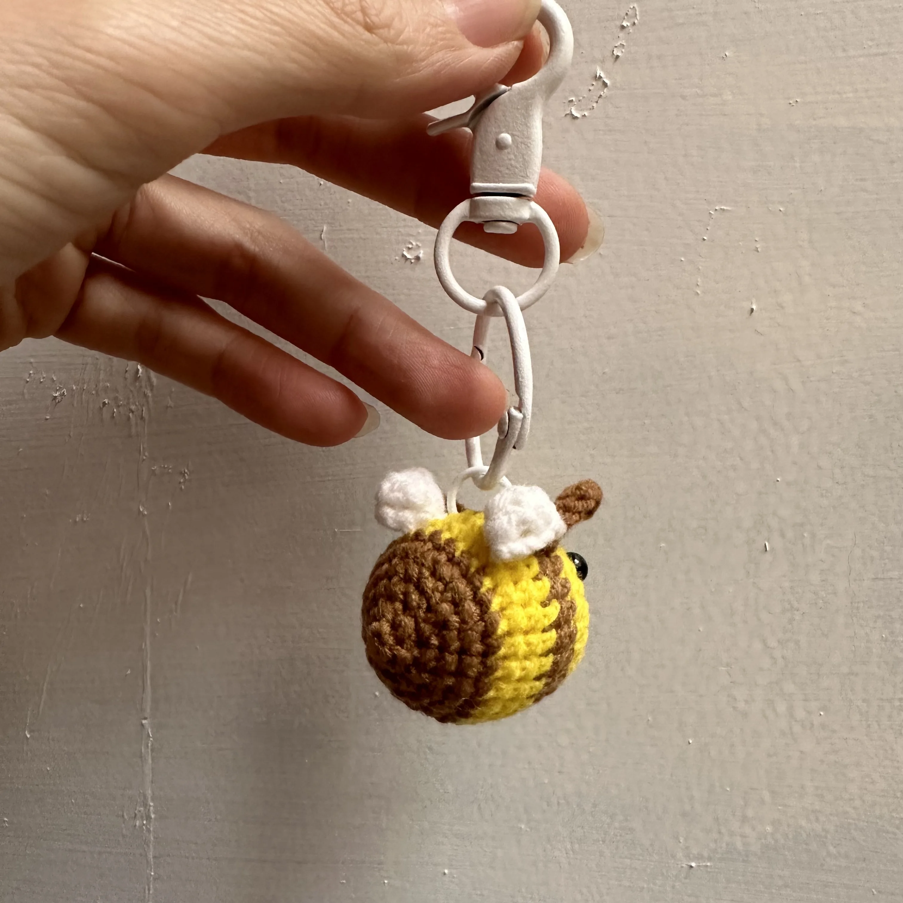 Handmade Lovely Cute Knitting Mini Bee Keychain Little Bees Keychain Pendant Keyring Keyholder Party Jewelry Gifts Wholesale