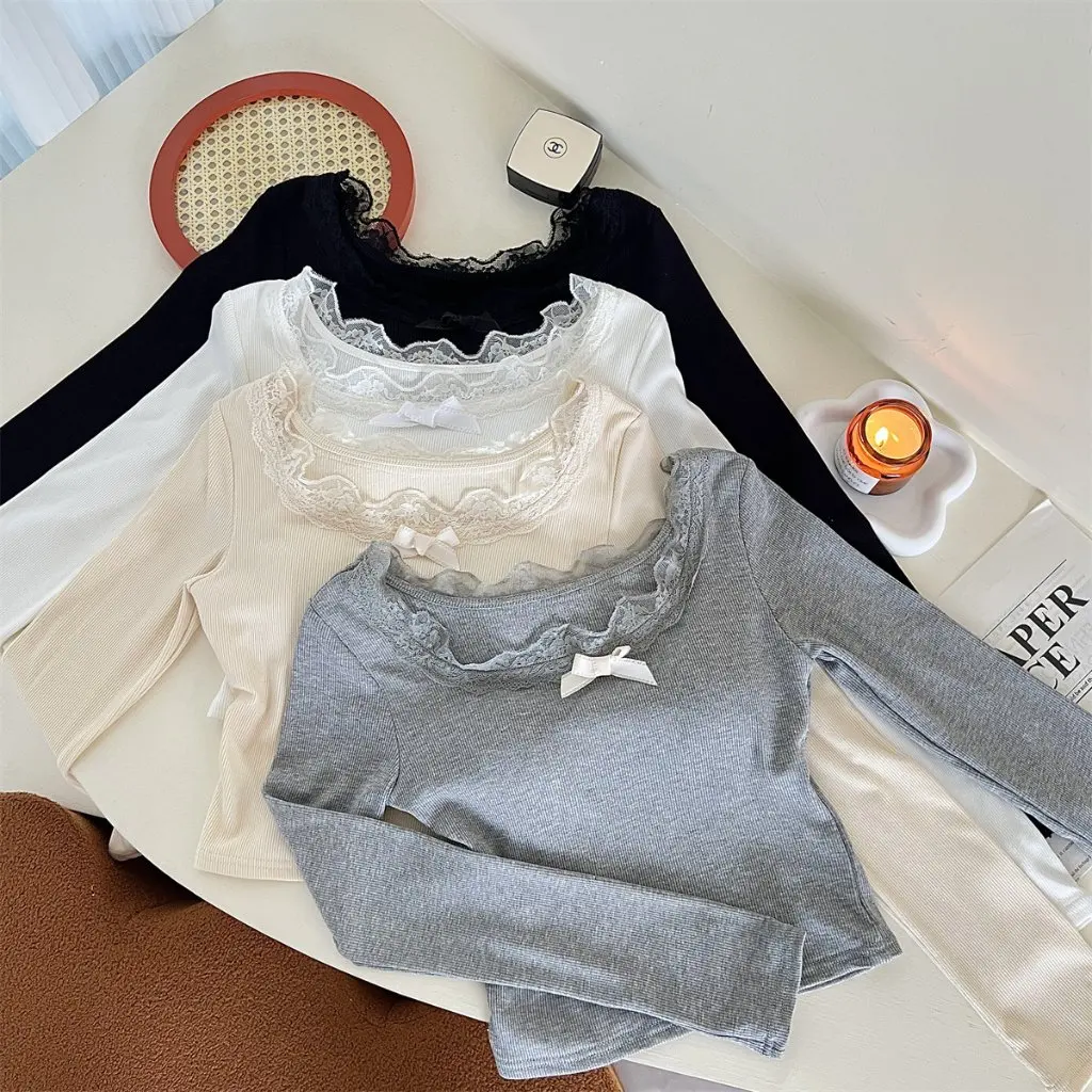 

Velvet round Neck Slim Fit Lace T-shirt for Women Fleece Lined Short Bottoming Shirt Top for Autumn Winter
