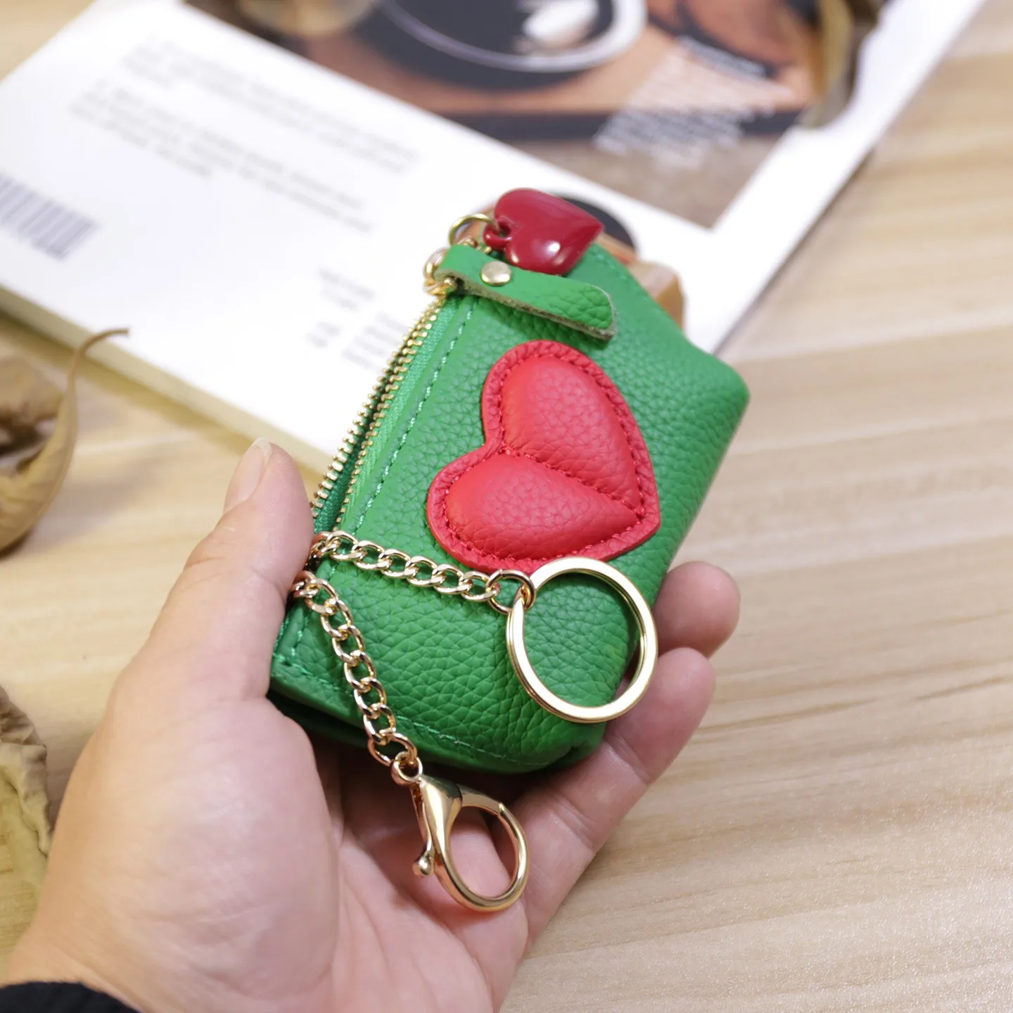 Vintage Top Layer Leather Mini Coin Purse for Women Cute Heart Zipper Key Pouch Small Lipstick Holder Wallet for Daily Carry