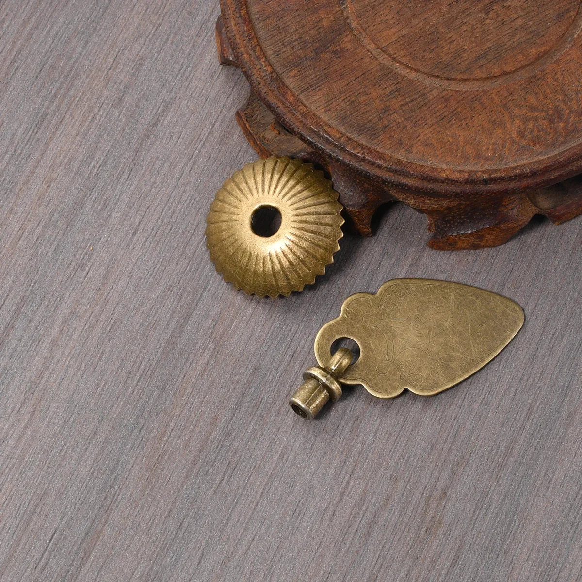 New Chinese drawer imitation copper tag handle furniture cabinet door iron zinc alloy small pendant handle