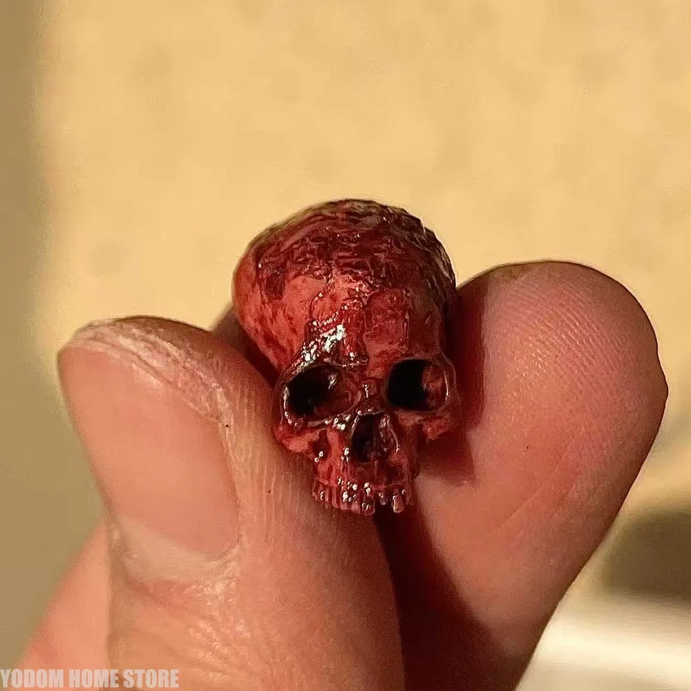 High Quality Handmade Realistic Blood Skull Skeleton Head for Terrifying Decor Halloween Desk Decoration Figure 1:6 1:12