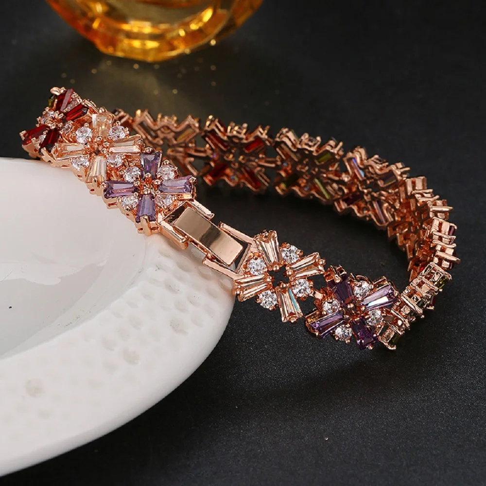 SUGO 2022 New Arrival Trend Classic Retro Rose Gold Color Cubic Zircon Bracelets for Charming Women Dinner Jewelry Accessories