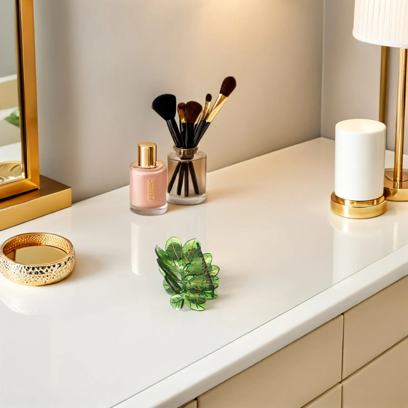 

Leaf-Shaped Hair Claw Clip Green Acetate Strong Hold Jaw Clip for Thick Hair Women Girls Summer Styling Beach Claw Clips