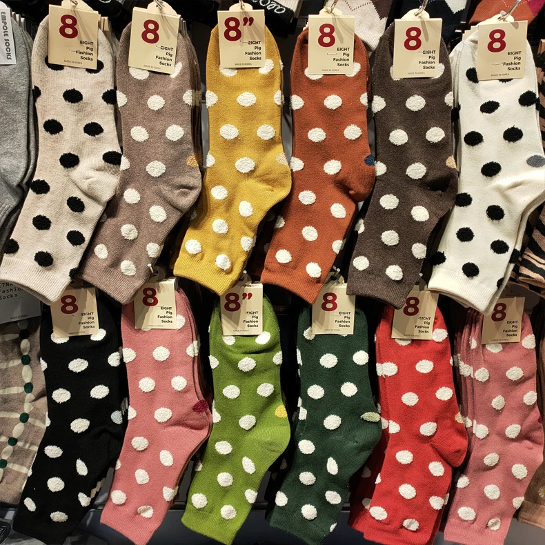 meias-retro-com-estampa-de-bolinhas-estilo-americano-moderno-dongda-gate-kikiya-meias-redondas-de-aodao-acorios-espo