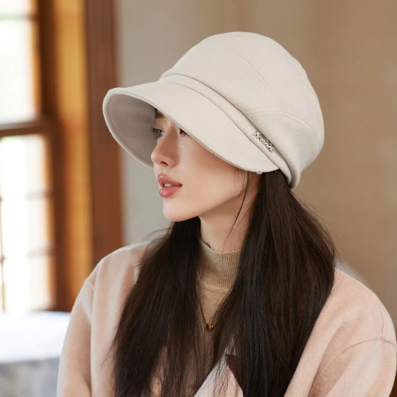 Spring and Autumn New Hat Pure Color Duck Tongue Cap Letter Label Beret Shopping Casual Women\'s Octagon Hat Sun Hat