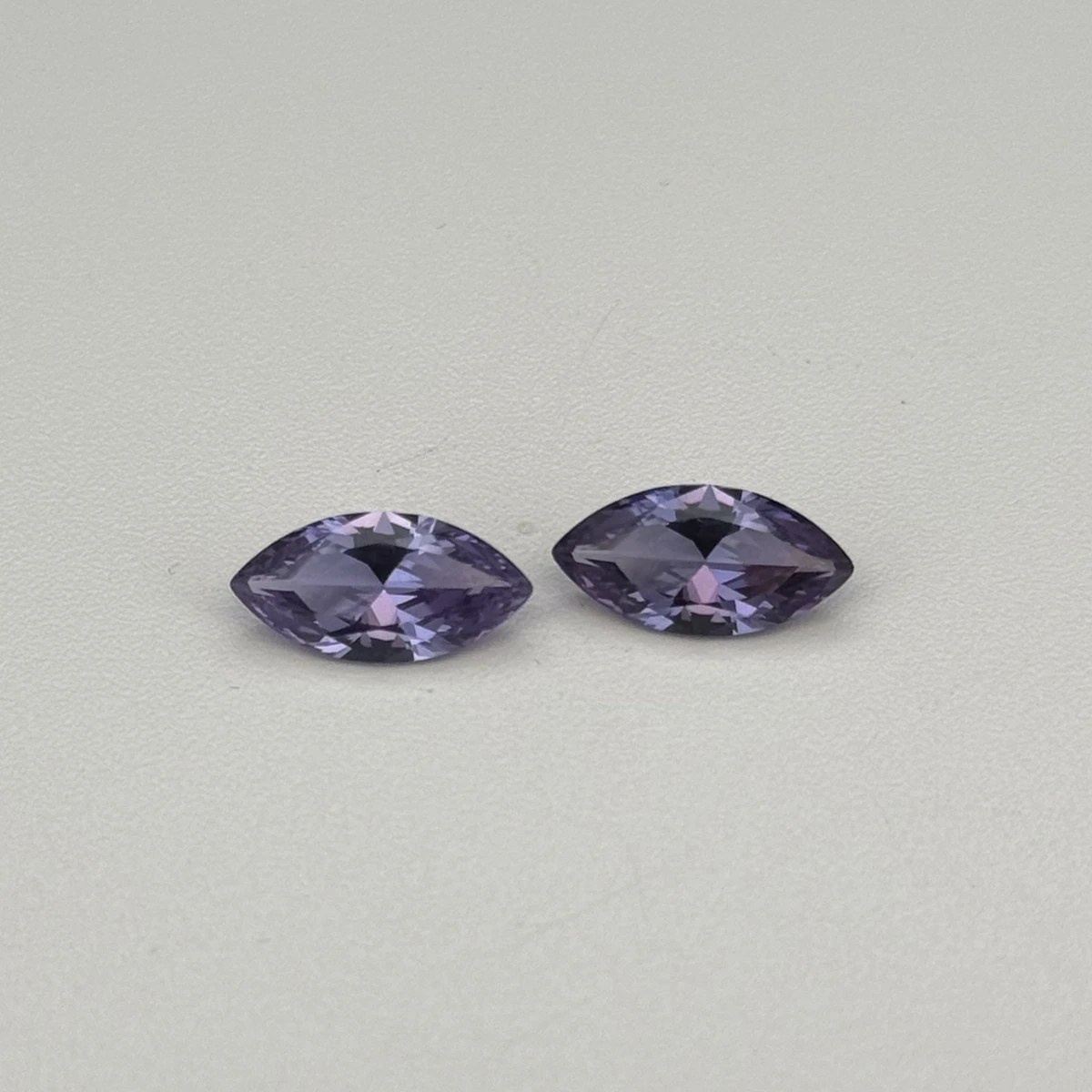 

Synthetic 45# Corundum Marquise Cut Alexander Stone Color Change Purple Corundum Gemstones