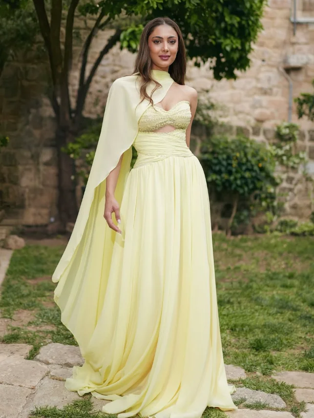 Customized High Quality Sweetheart Floor Length Sleeveless Beaded Yellow Wrinkle Halter One Shoulder  Evening Dresses Women