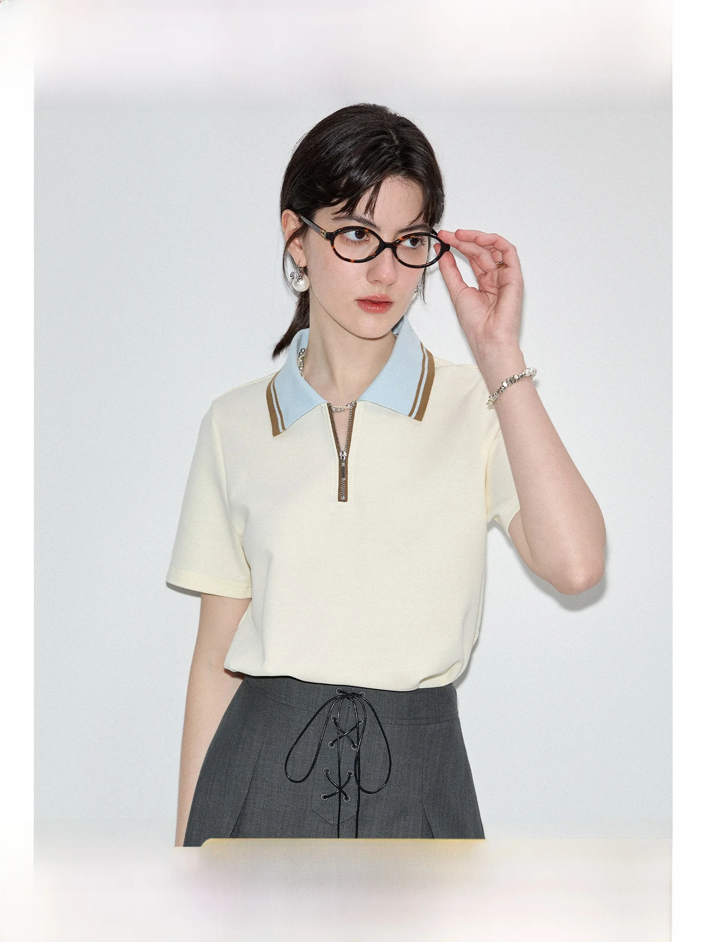

plus Size Women's Summer irt ort Sve T-irt Casual Sle Workwear Design Micro plus Size Ladies Top Zipper Closure