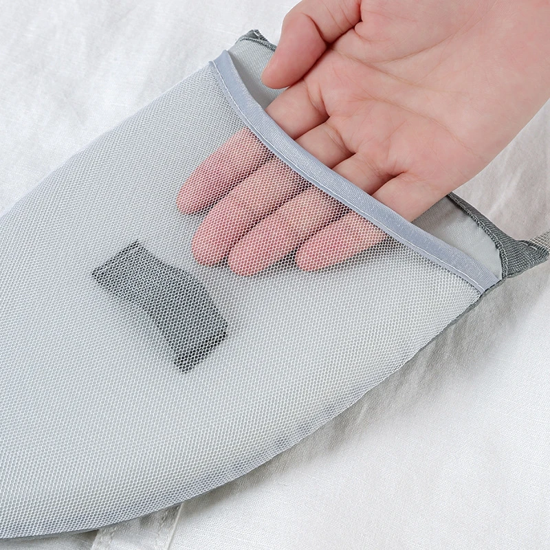 Hand-Held Mini Ironing Pad Portable Heat Resistant Waterproof Garment Sleeve Steamer Board Holder Ironing Gloves Protective Mat