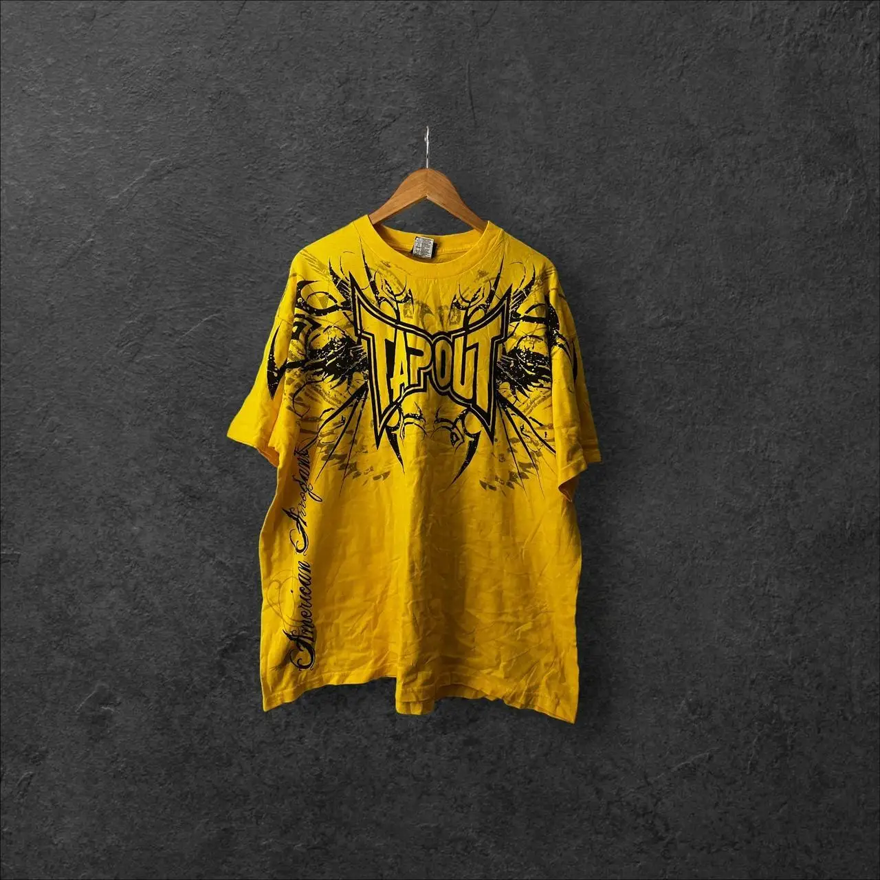Camisetas extragrandes con estampado amarillo para hombre, ropa de calle Y2K, camiseta para hombre con estampado Harajuku, camisetas de manga corta de algodón con cuello redondo