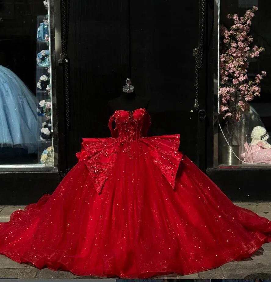 

Ruby Red Sparkly Princess Quinceanera Dresses 2024 Gillter Off Shoulder Floral Applique Corset vestidos de 15 quinceañera 2024