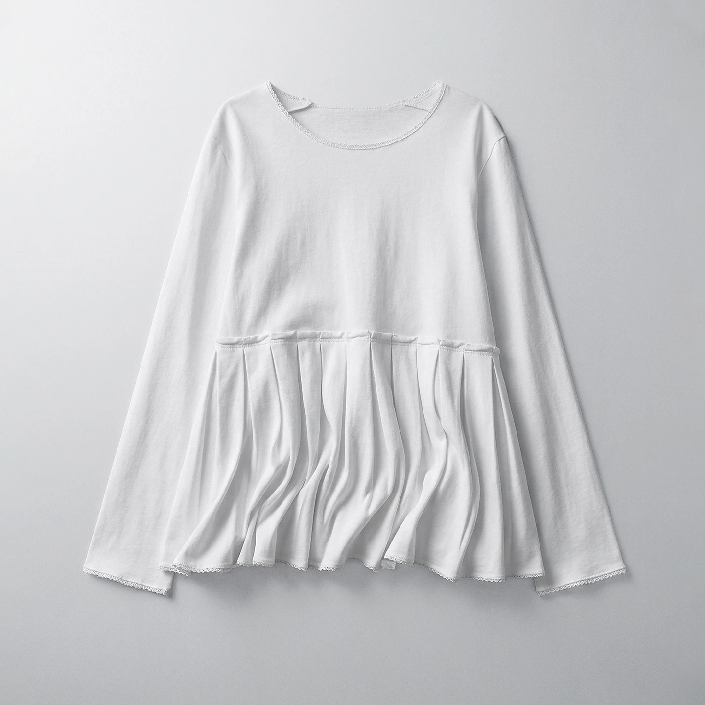 

Forest style white T-shirt for women, imakokoni 2026 spring art lace patchwork lace round neck long sleeved top 265382